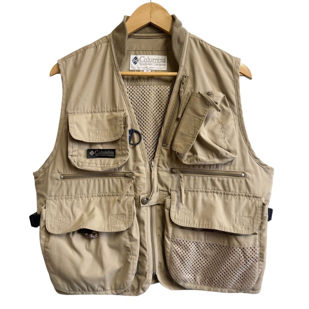 Columbia フィッシングベスト M ベージュ 中古・古着通販】Columbia (コロンビア) フィッシングベスト ベージュ