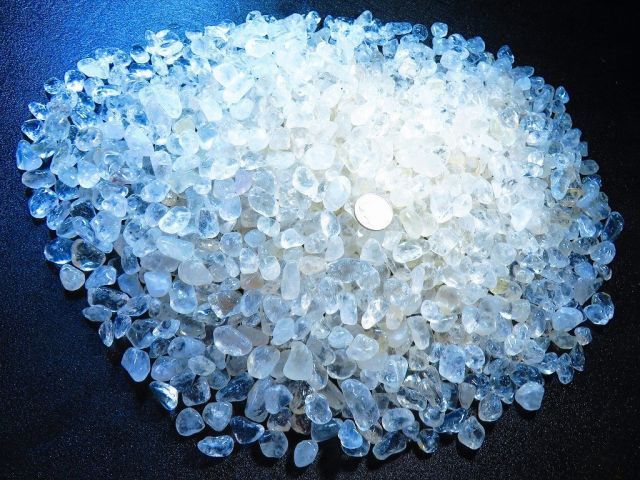 ☆新入荷超強パワー☆天然宝石☆100Aヒマラヤ水晶原石☆さざれ巨大