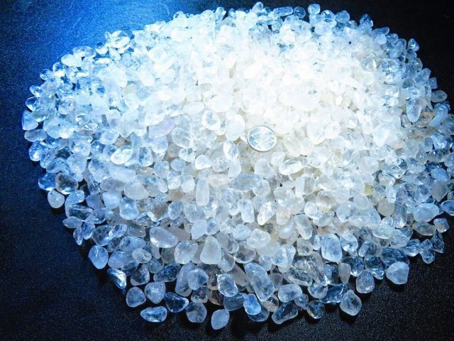 ☆新入荷超強パワー☆天然宝石☆100Aヒマラヤ水晶原石☆さざれ巨大