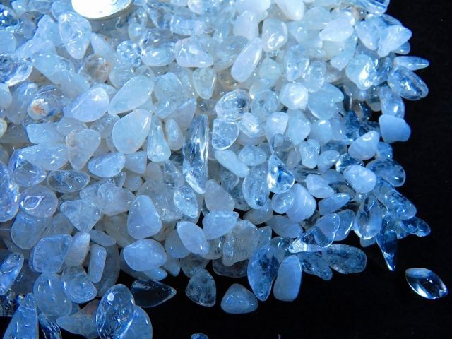 超強パワー☆天然宝石☆ヒマラヤ水晶原石☆さざれ巨大200g 【公式通販】