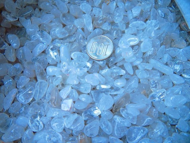 超強パワー☆天然宝石☆ヒマラヤ水晶原石☆さざれ巨大200g 【公式通販】