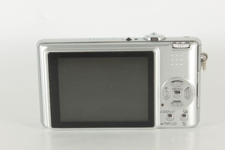 Panasonic ディスカウント パナソニック LUMIX DMC-FX9 シルバー