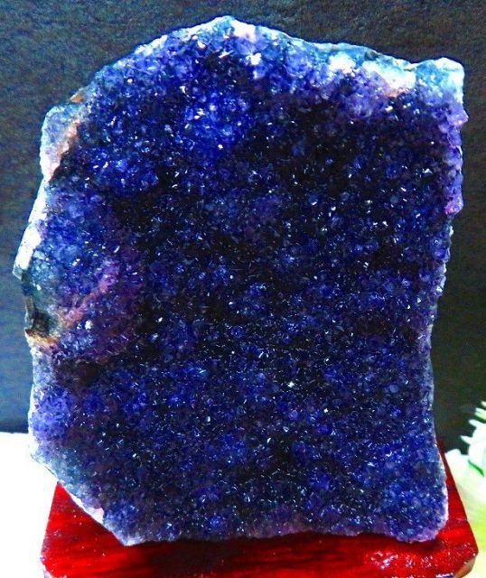 ウルグアイ産☆ 天然水晶☆絶品超濃い濃い超美しい☆アメジスト