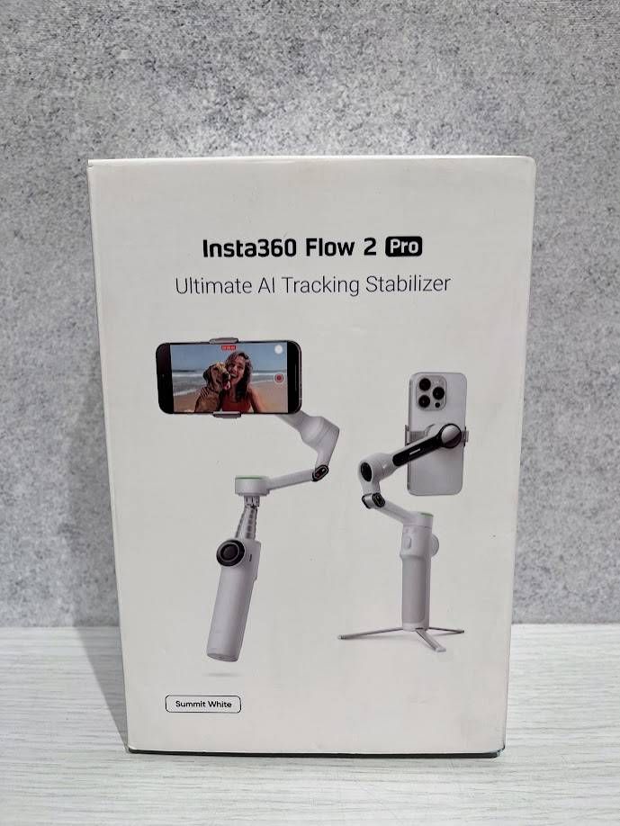 中古品】Insta360 Flow 2 Pro Summit White 本体 - メルカリ
