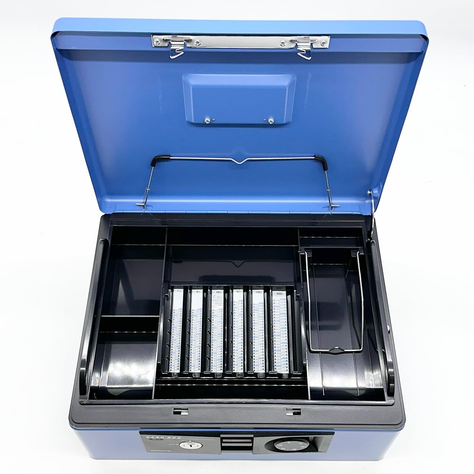 コクヨ(KOKUYO) 手提げ金庫 ダイヤル付 A4 青 CB-11B ○1936 - メルカリ