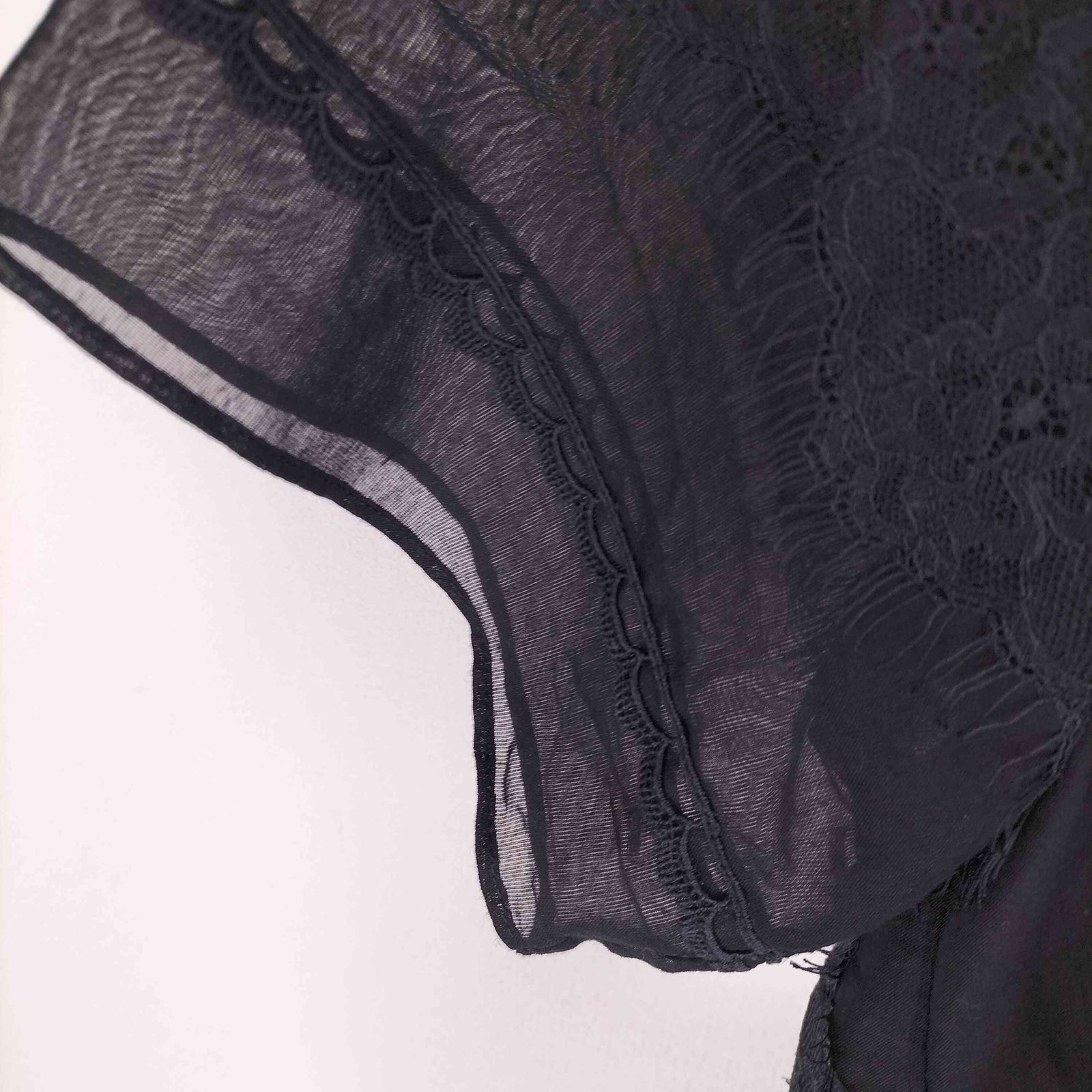 Sacai(サカイ) 2022SS ショルダージップ シアーカットソー 001 レディース JPN：2 【中古】【ブランド古着バズストア】 サカイ Sacai 2022SS ショルダージップ シアーカットソー 001