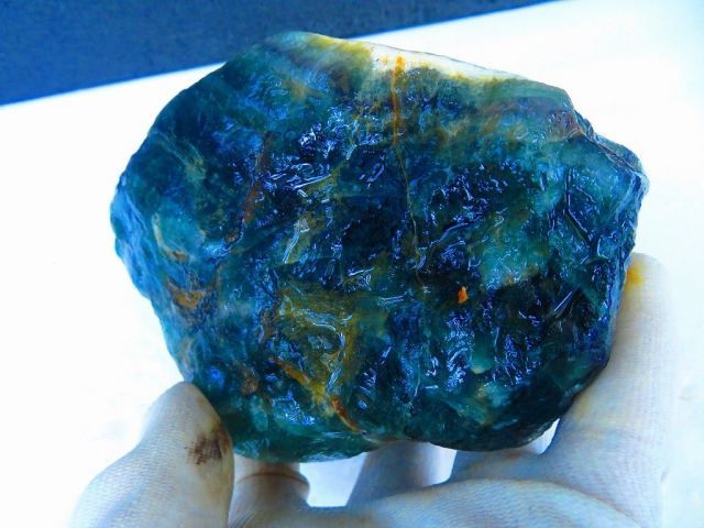 巨大！超迫力の2.36kg ☆アメリカ イリノイ州産 フローライト 原石