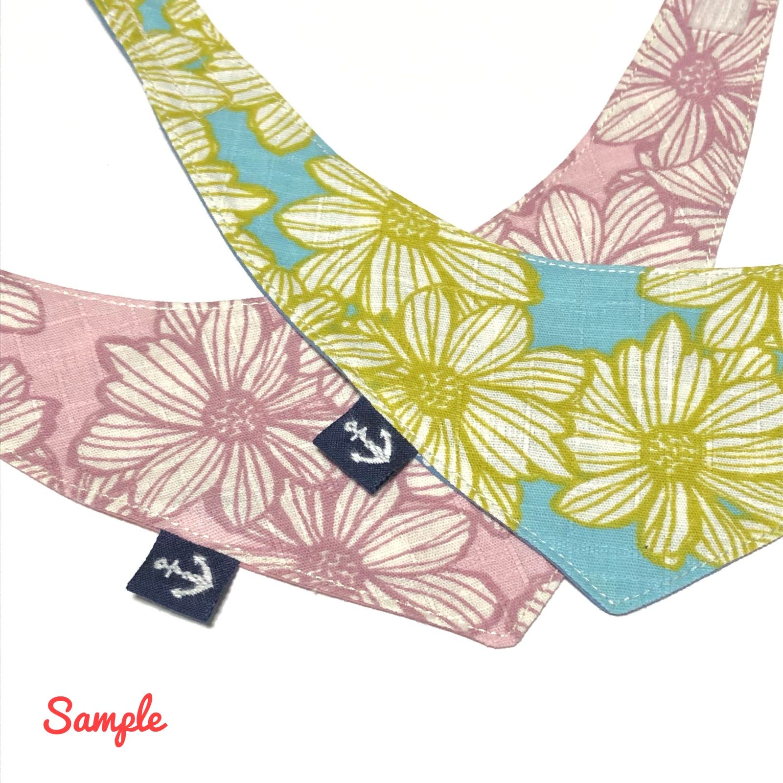 ☘️No.2780☘️ 犬猫用 リバーシブル バンダナ スタイ Lサイズ 花柄