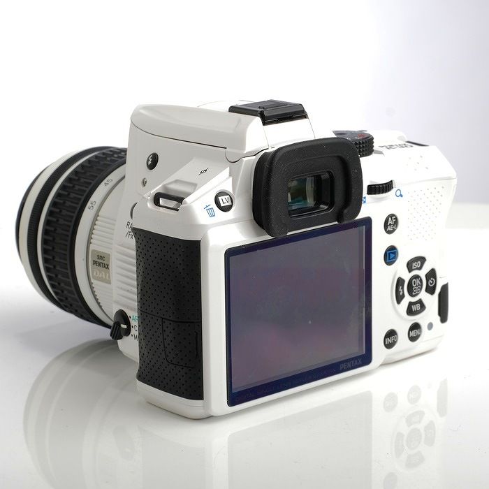 【希少色】PENTAX K-30 シルキーホワイト レンズキット ペンタックス PENTAX K-30 レンズキット クリスタルホワイト