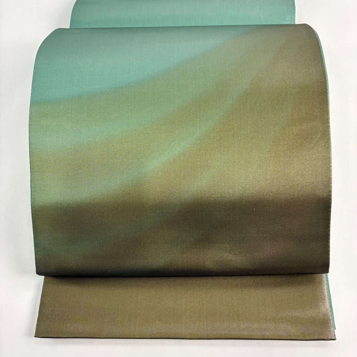 【美品】 袋帯 秀品 ぼかし柄 箔 茶緑色 お太鼓柄 正絹 【】