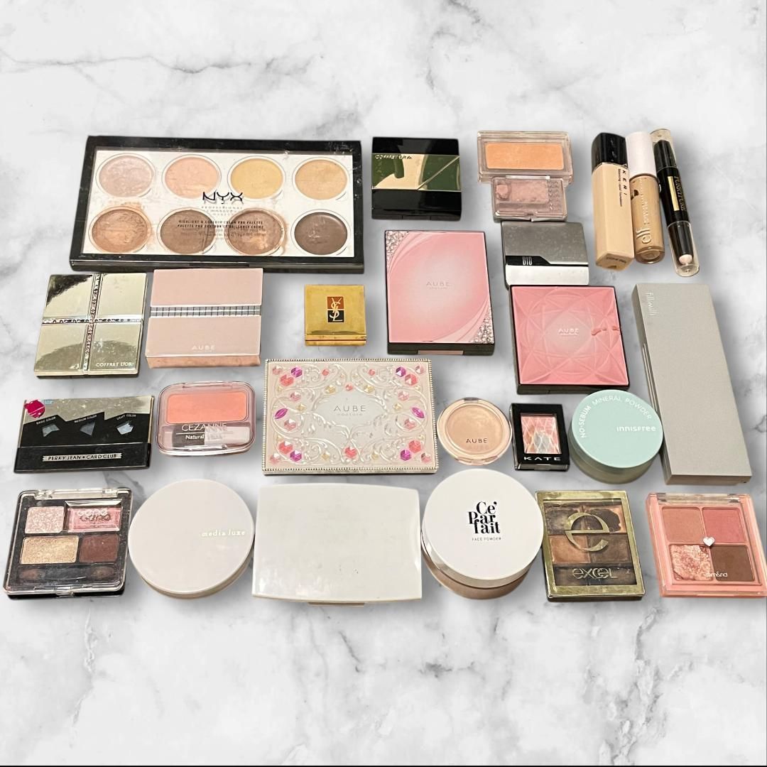 大量コスメまとめ売り　未使用〜残量9割　アイシャドウ　破格 大量コスメまとめ売り 25点以上 アイシャドウ パレット 化粧品 使用品