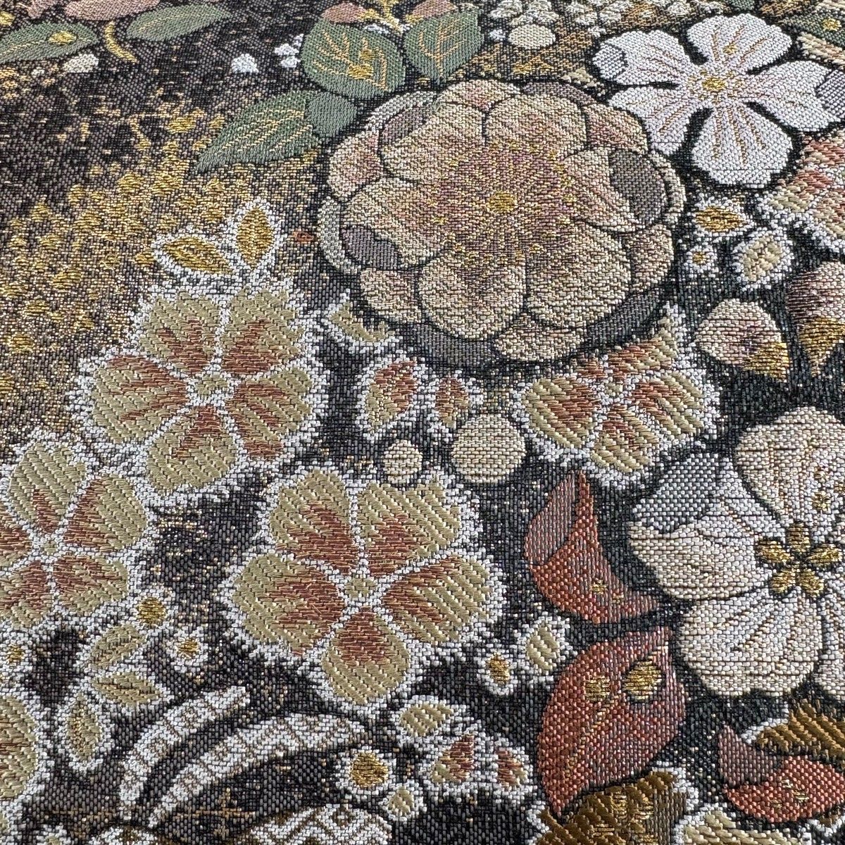 美品】 袋帯 秀品 やまと 辻が花柄 うさぎ 金銀糸 箔 茶緑色 六通 正絹