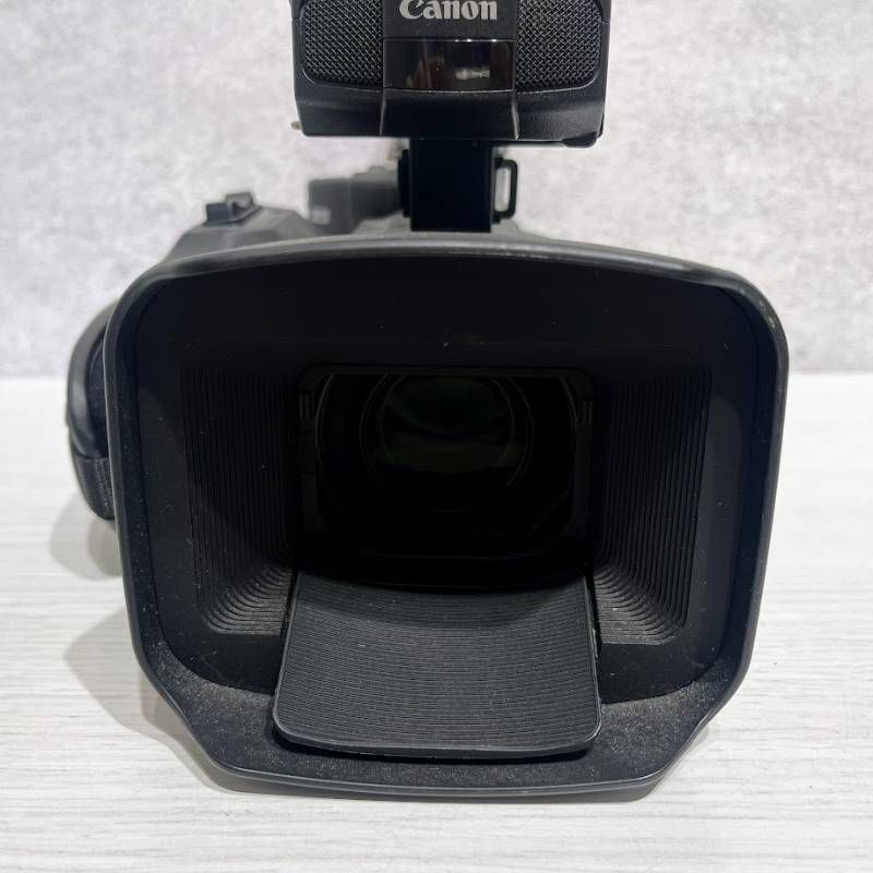 ジャンク扱い中古品】Canon XF205 業務用ビデオカメラ 通電確認済み