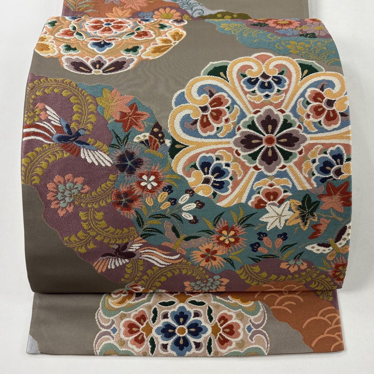 美品】 袋帯 逸品 白綾苑大庭 落款 関西仕立て 華文 花鳥 箔 灰紫 六通 