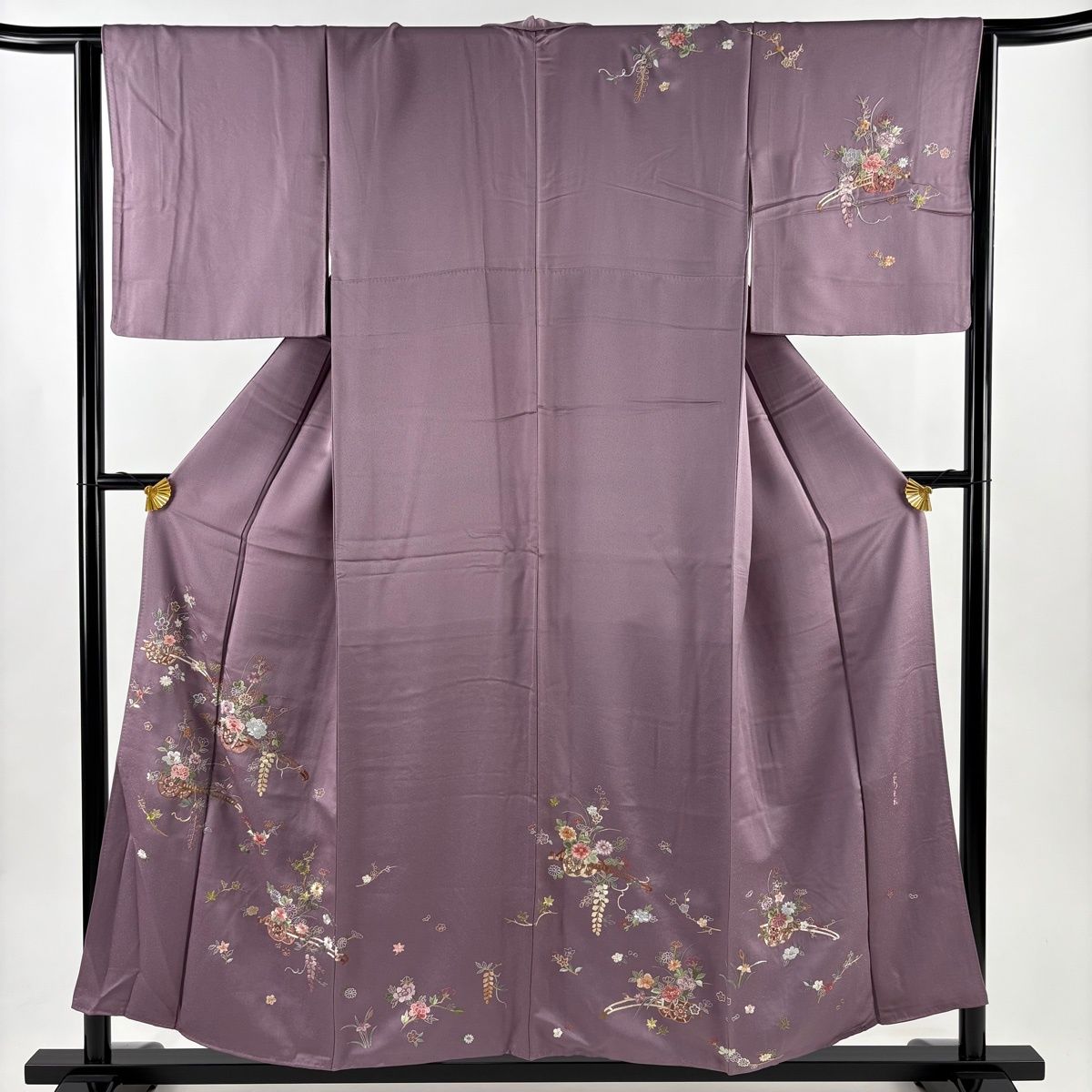 付下げ 身丈154.5cm 裄丈64cm M 袷 花車 草花 刺繍 紫 正絹 秀品