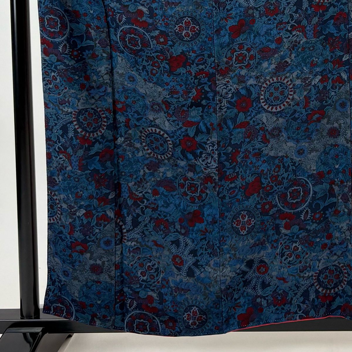 小紋 身丈160cm 裄丈62cm S 袷 草花 縮緬 紺色 正絹 秀品 【中古