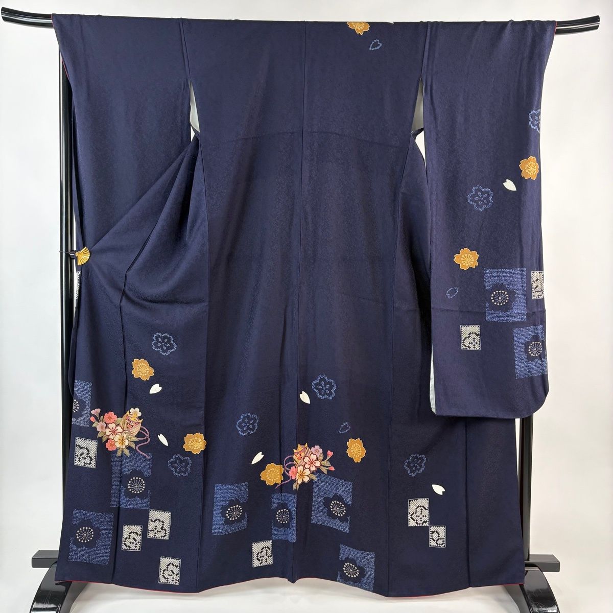 振袖 身丈165cm 裄丈70cm L 袷 鈴乃屋 桜 糸巻き 箔 金彩 濃紺 正絹 秀