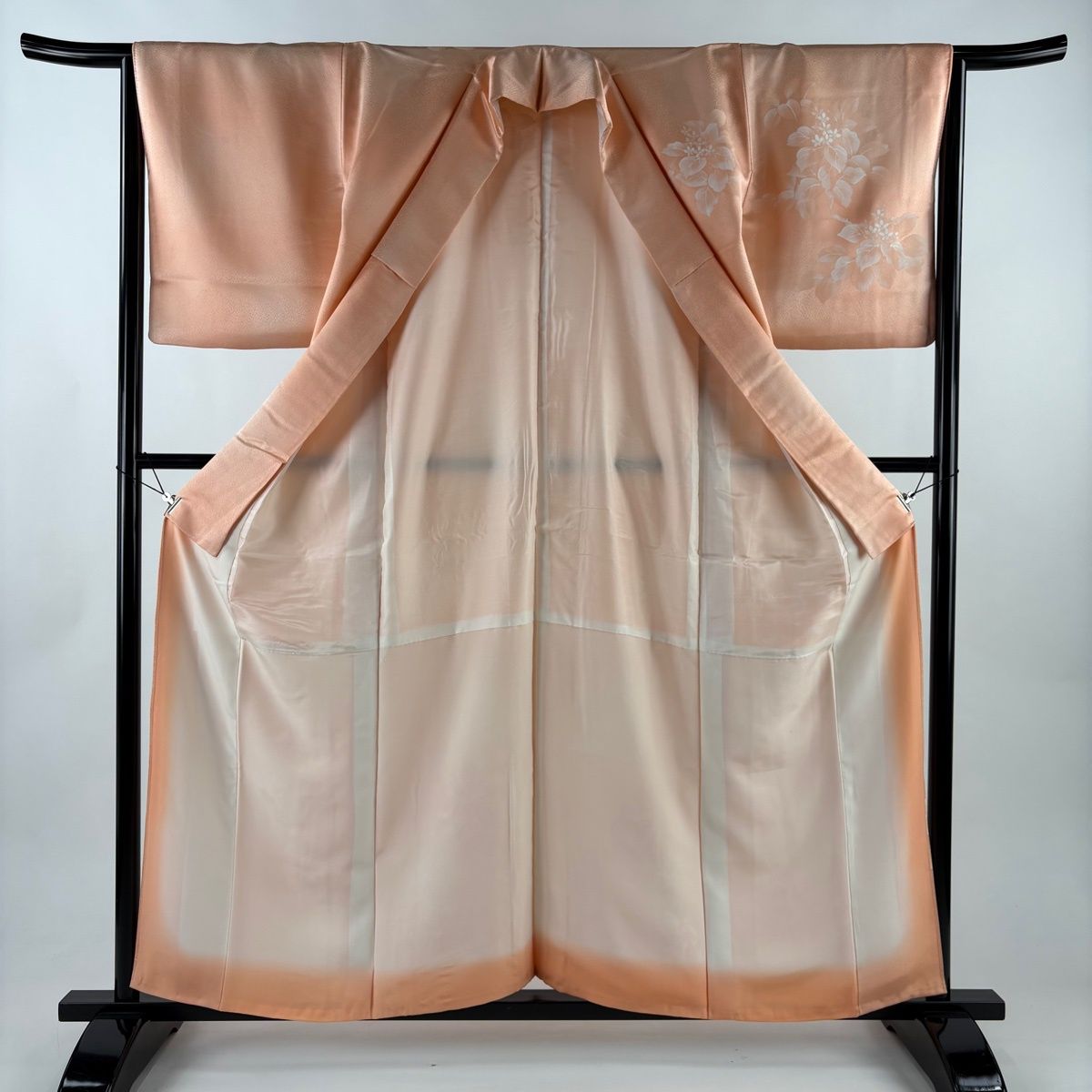 美品】 付下げ 身丈158cm 裄丈65cm M 袷 草花 刺繍 薄オレンジ 正絹