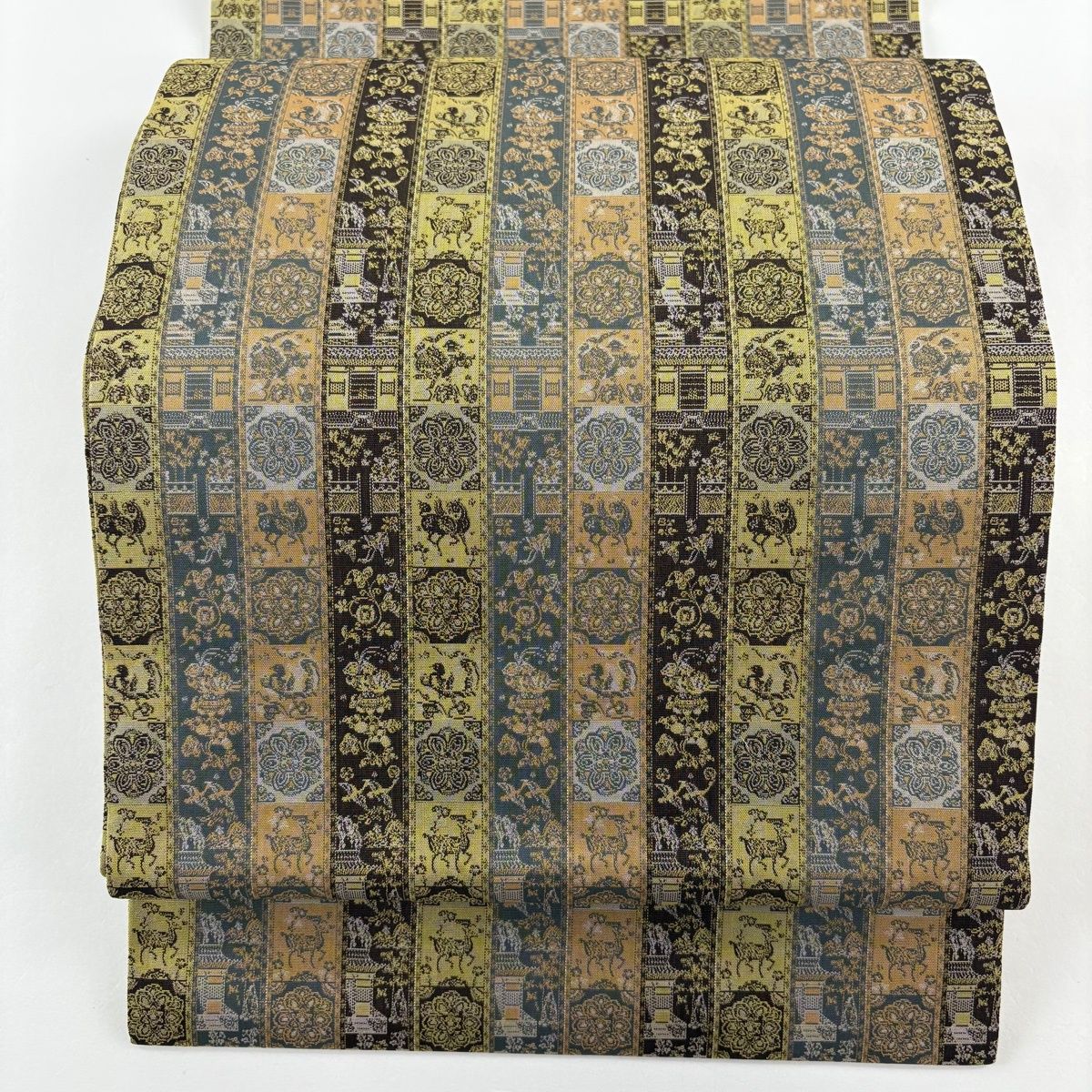 美品】 開き名古屋帯 逸品 龍村美術織物 証紙 比翼仕立て 紅牙瑞錦 箔