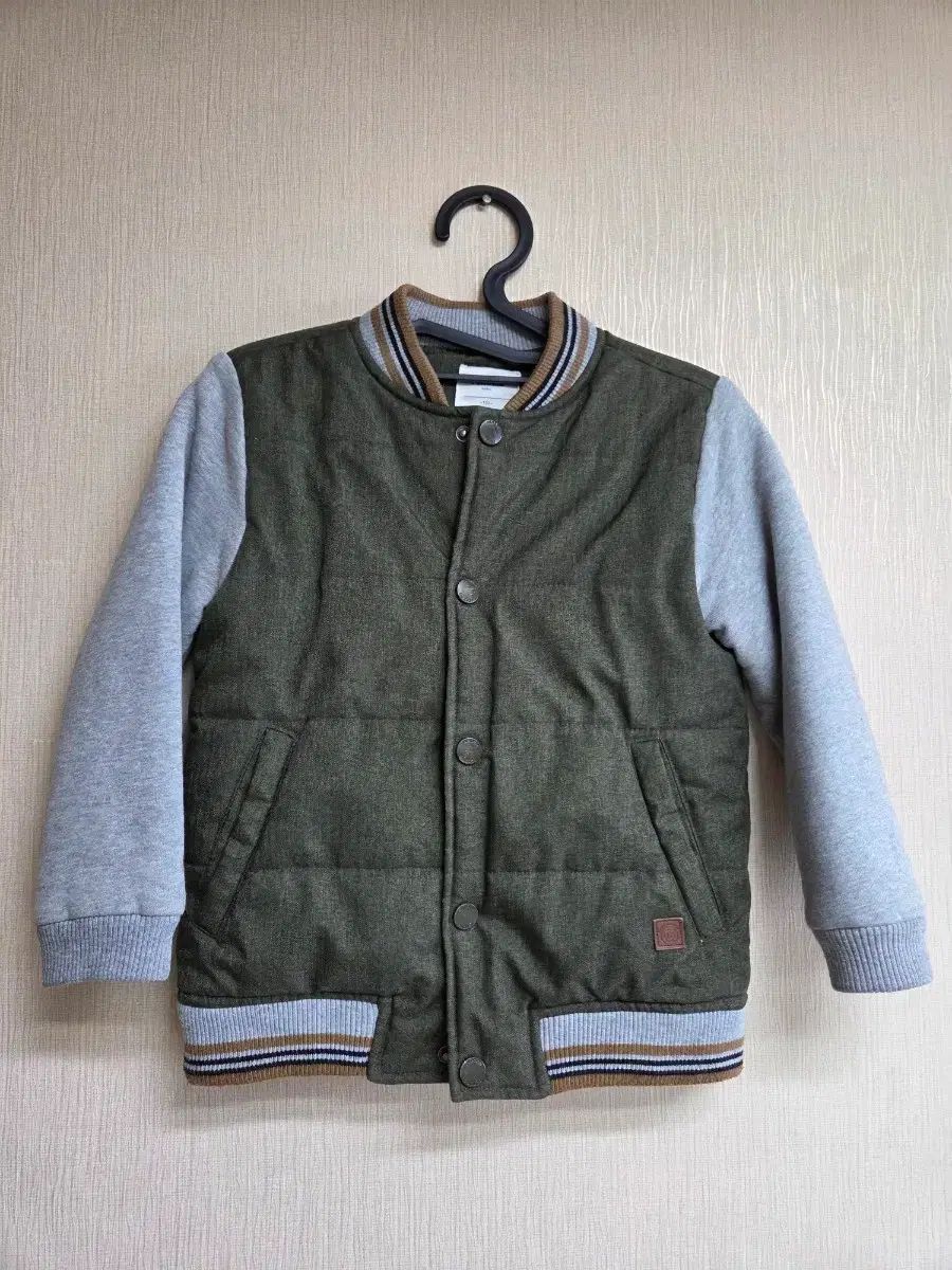 レノマ カーキ色 キルティング アウター 130