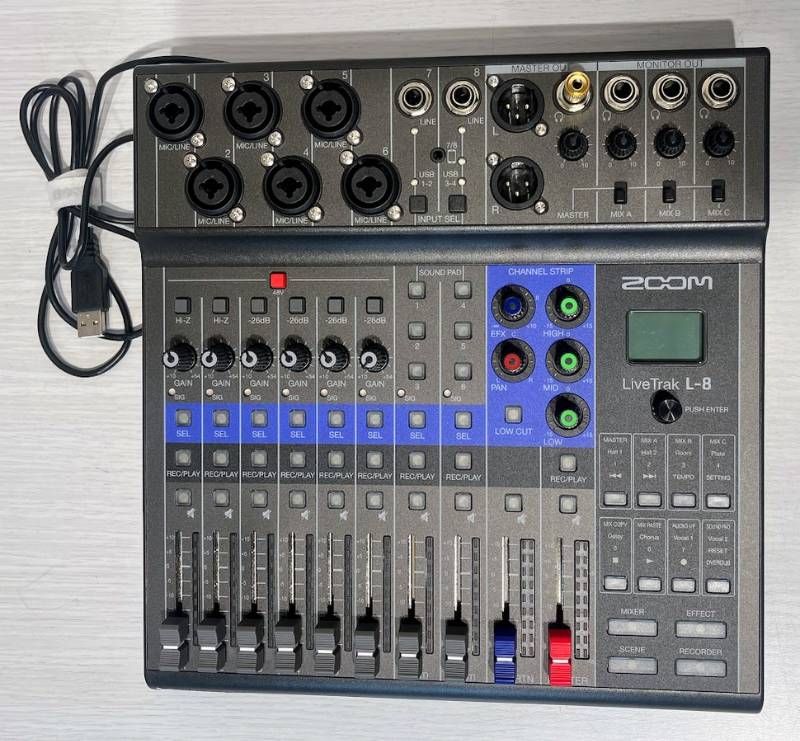 LiveTrak L-8 新古品、美品 dt-g-s_zoom-l-8