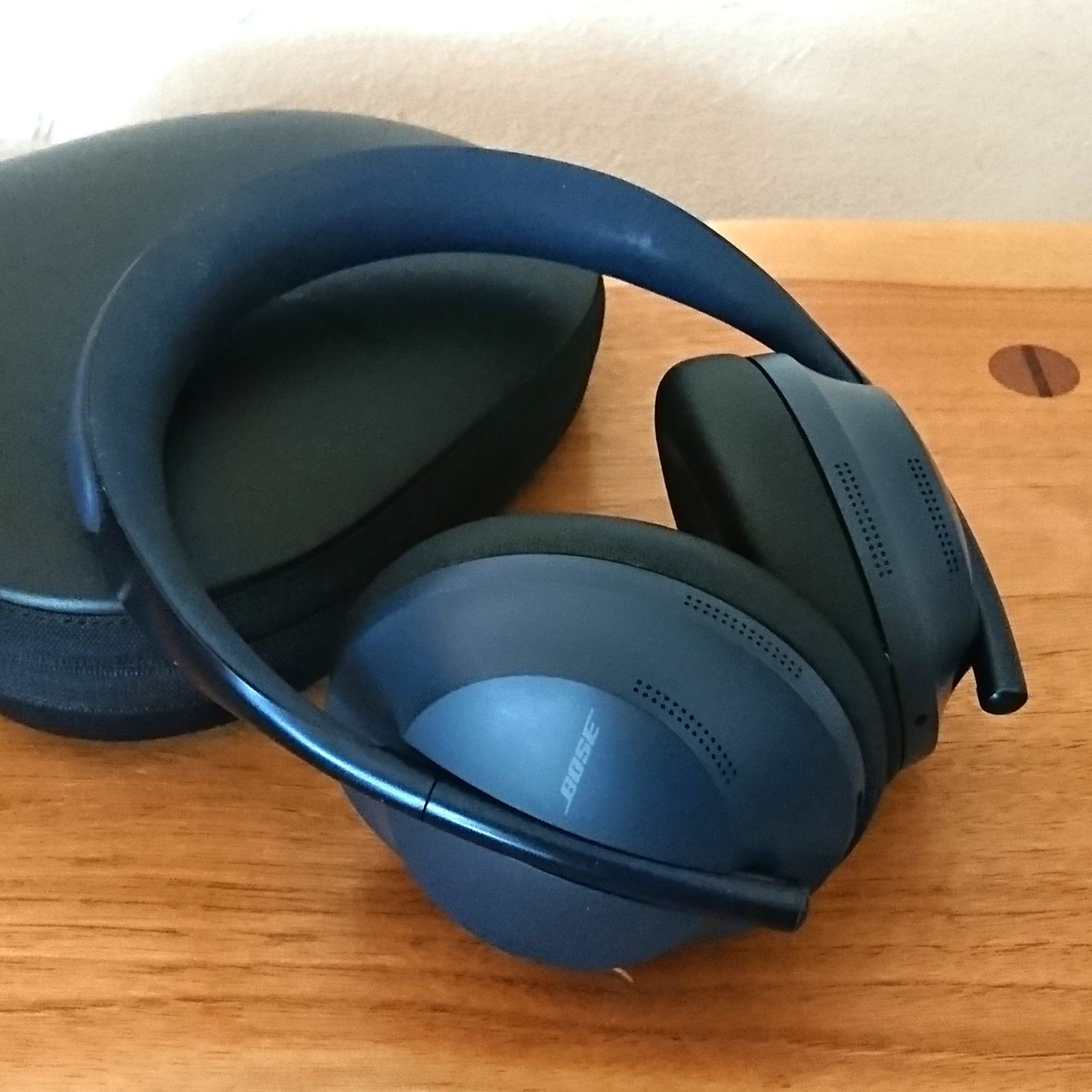 動作確認済】Bose Noise Cancelling Headphones 700 トリプル