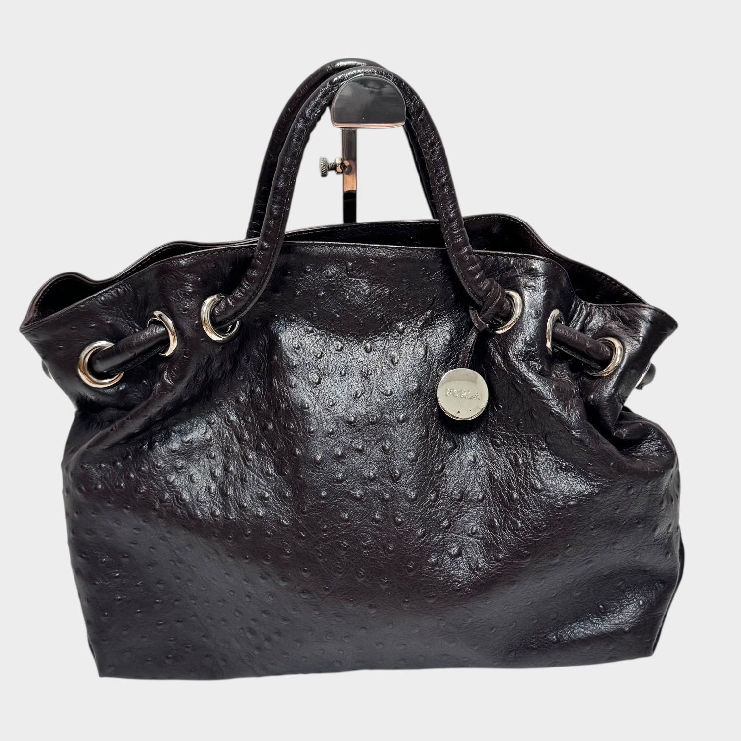 レディース 美品！FURLA フルラ オーストリッチ型押し レザー 