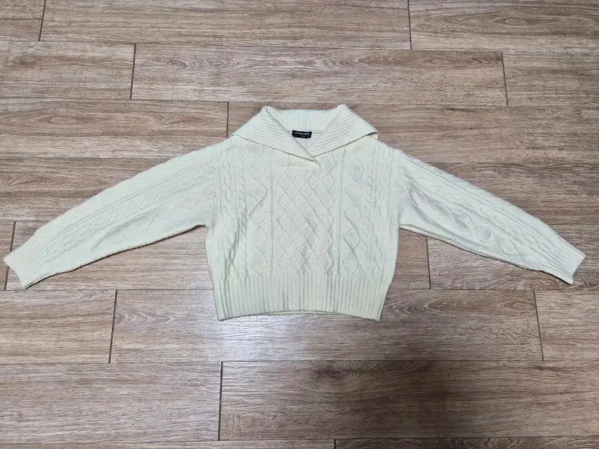 クロップド丈 SALE 36%OFF&frasl;返品不可DANCEガールズ キッズ アウトレット 子供服 tシャツ 女の子 | デビラボ GU公式 Bee GIRLSクロップドT ガールズ JR(キッズ) 子供