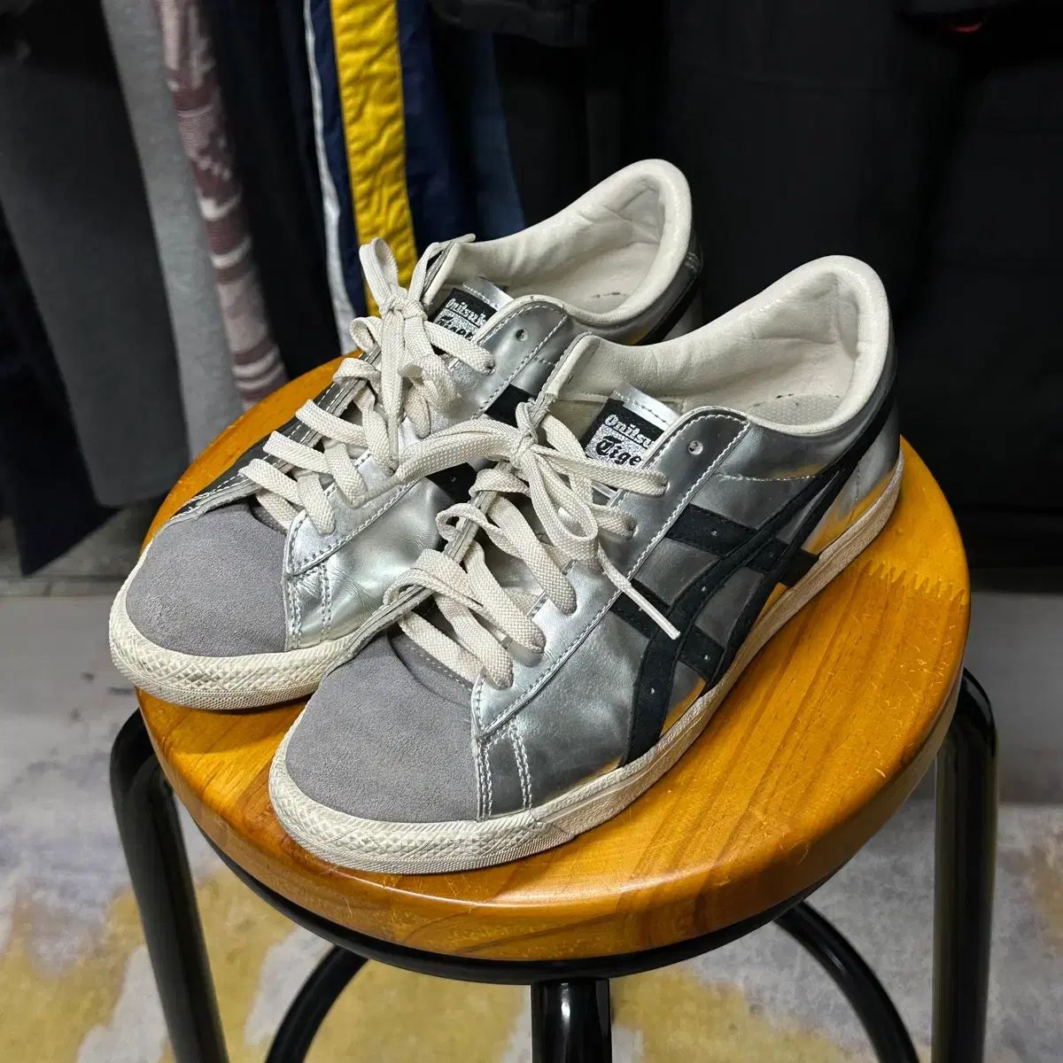 オニツカタイガー ファブレ シルバー 250 - メルカリ