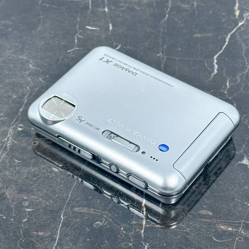 超美品】Konica Minolta DiMAGE X1 シルバー 800万画素 超薄型