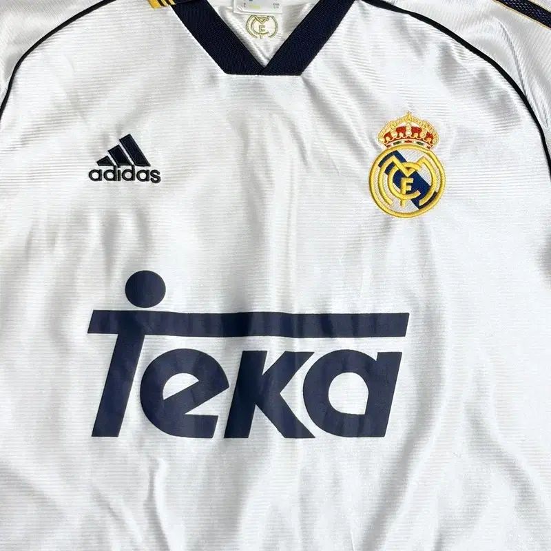 レアル・マドリード 99/00 ホームジャージ　新品未使用 ADIDAS レアル マドリード 99-00 ホーム ジャージ L - メルカリ
