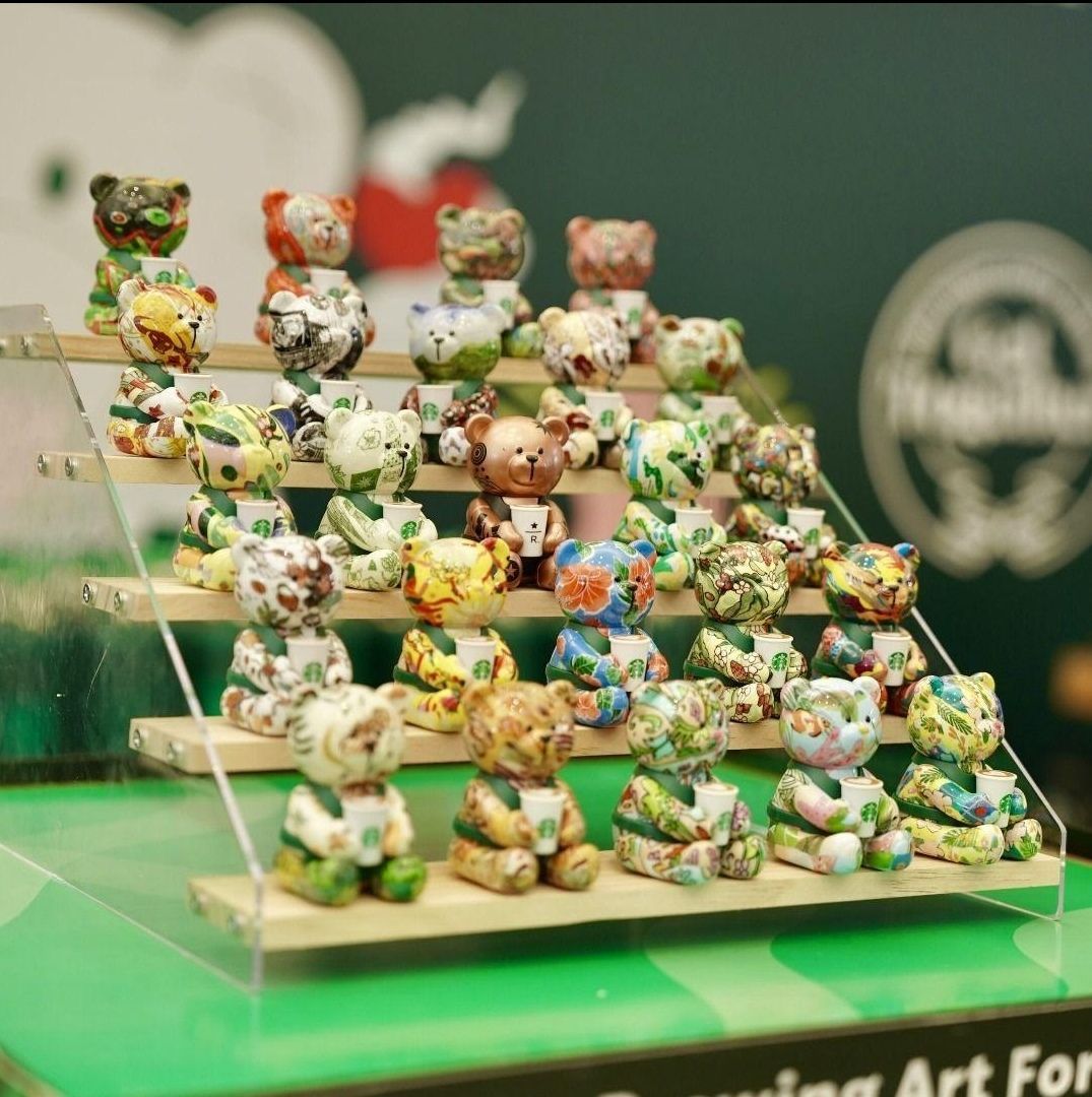 ☆激レア スターバックス ２５周年記念 メタルカード マレーシア限定 ☆ 世界のスターバックス巡り KUALA LUMPUR 🇲🇾 2025.03.01 サイニング