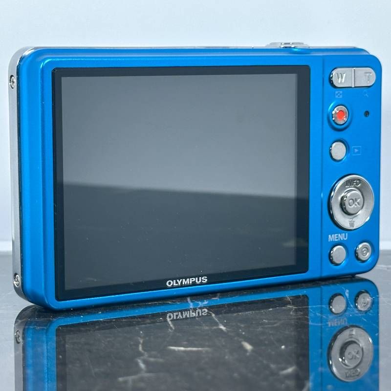 美品】OLYMPUS VG-140 ブルー 1400万画素 26mm広角 光学5倍ズーム HD