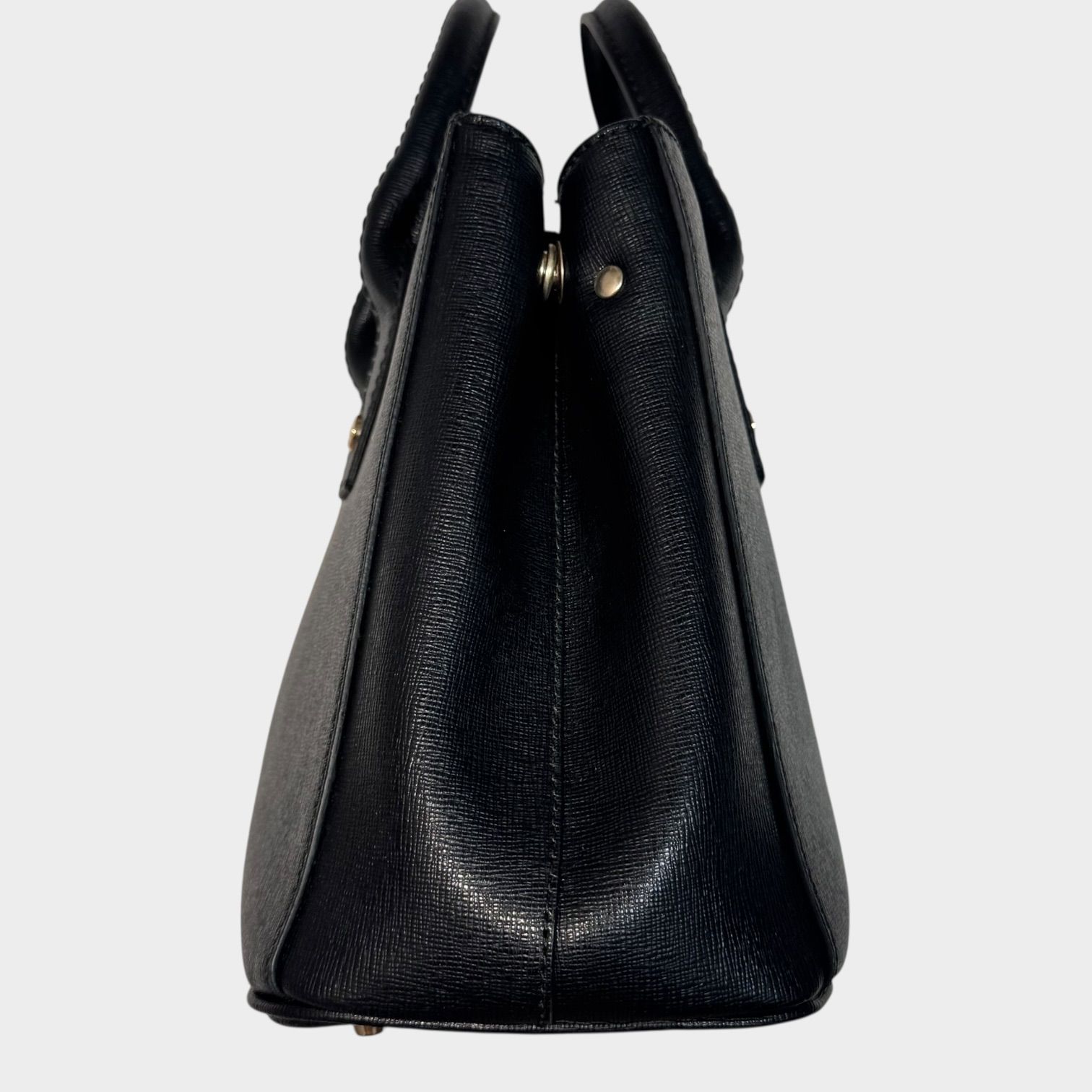 美品　FURLA ダフネ　L 黒 レザー ハンドバッグ FURLA（フルラ） FURLA DAFNE バッグ ショルダーバッグ ハンドバッグ