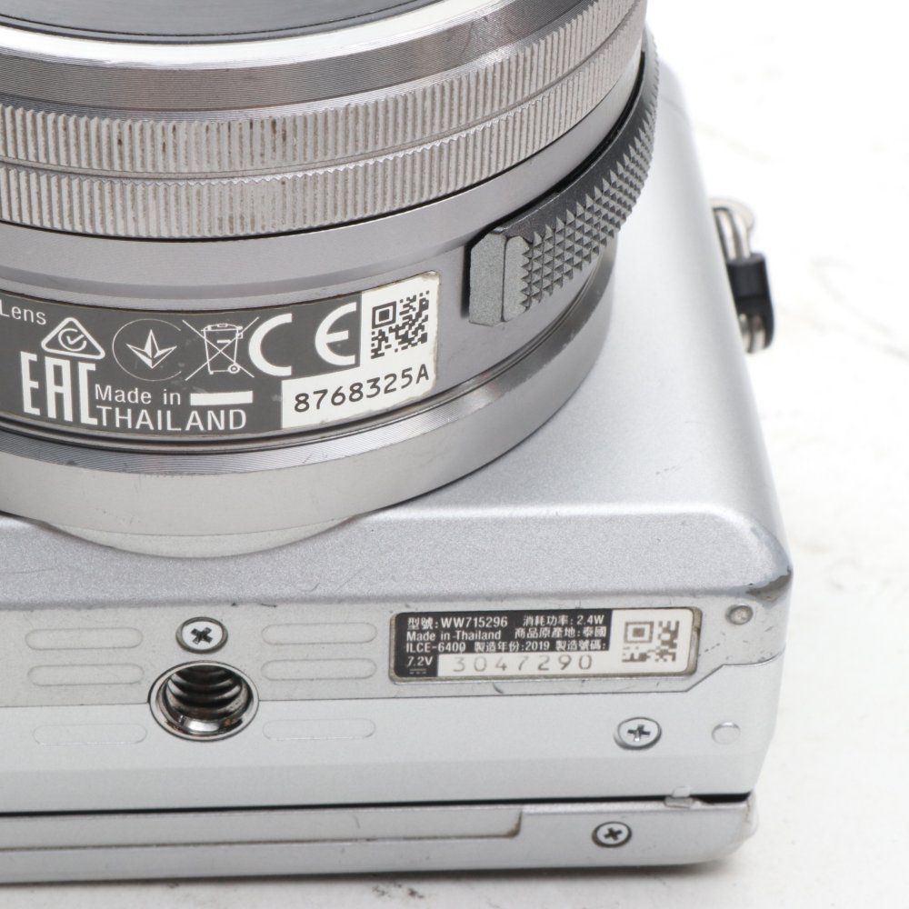 Sony α6400本体とズームレンズSELP1650 中古 SONY α6400 SELP1650 ズームレンズ付き SONY ソニー ミラーレス一眼