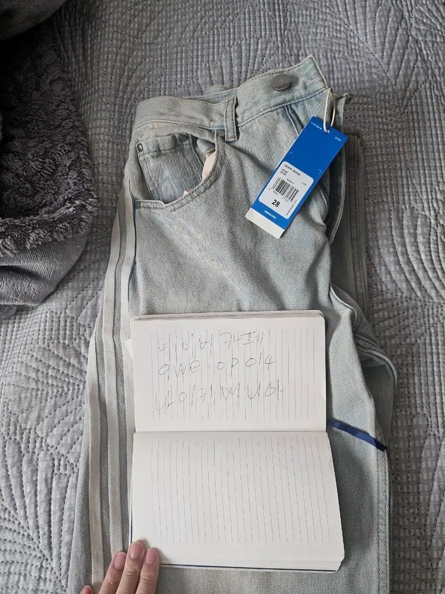 アカシブランド オンガプロップ ホワイトグリッターラメ イベント販売