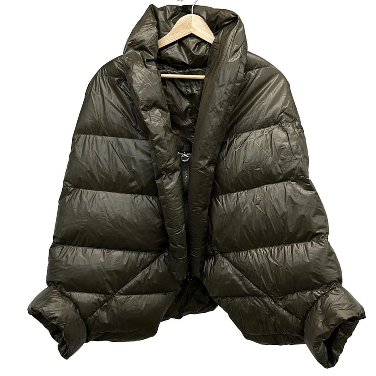 guxy(グクスィー) ダウンコート サイズI 42 レディース - カーキ 半袖