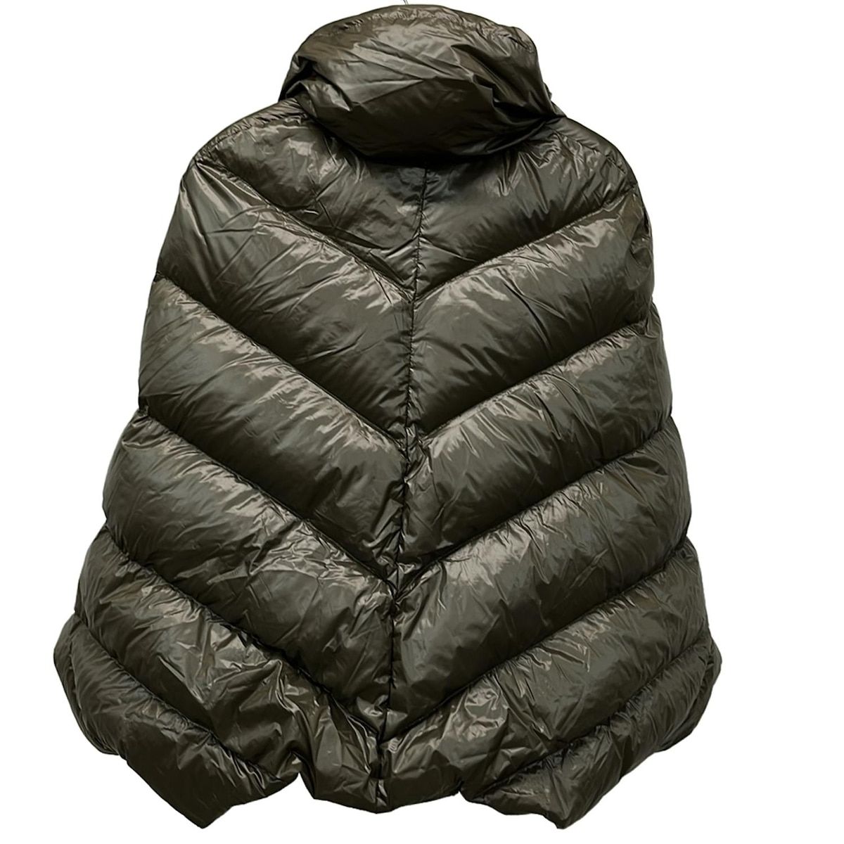 guxy(グクスィー) ダウンコート サイズI 42 レディース - カーキ 半袖