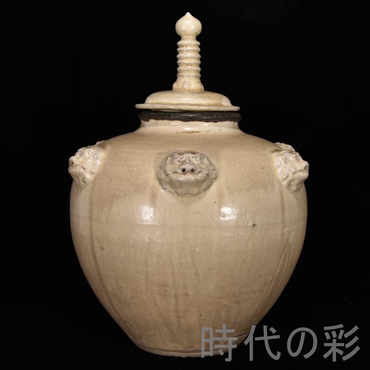 中国古美術・旧蔵の磁器、弦模様が嵌め込まれた長颈瓶・17x43cm・置物・文房具 中国古美術・旧蔵の磁器、弦模様が嵌め込まれた長颈瓶・