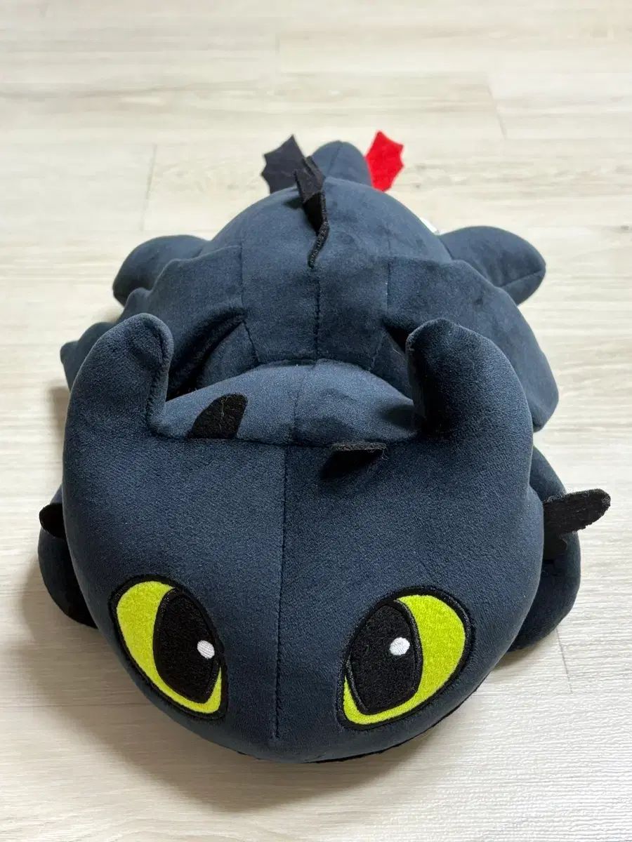 品質保証，格安 ドラゴン・トゥースレス 寝そべり 中型ぬいぐるみ 43cm（新品） その他