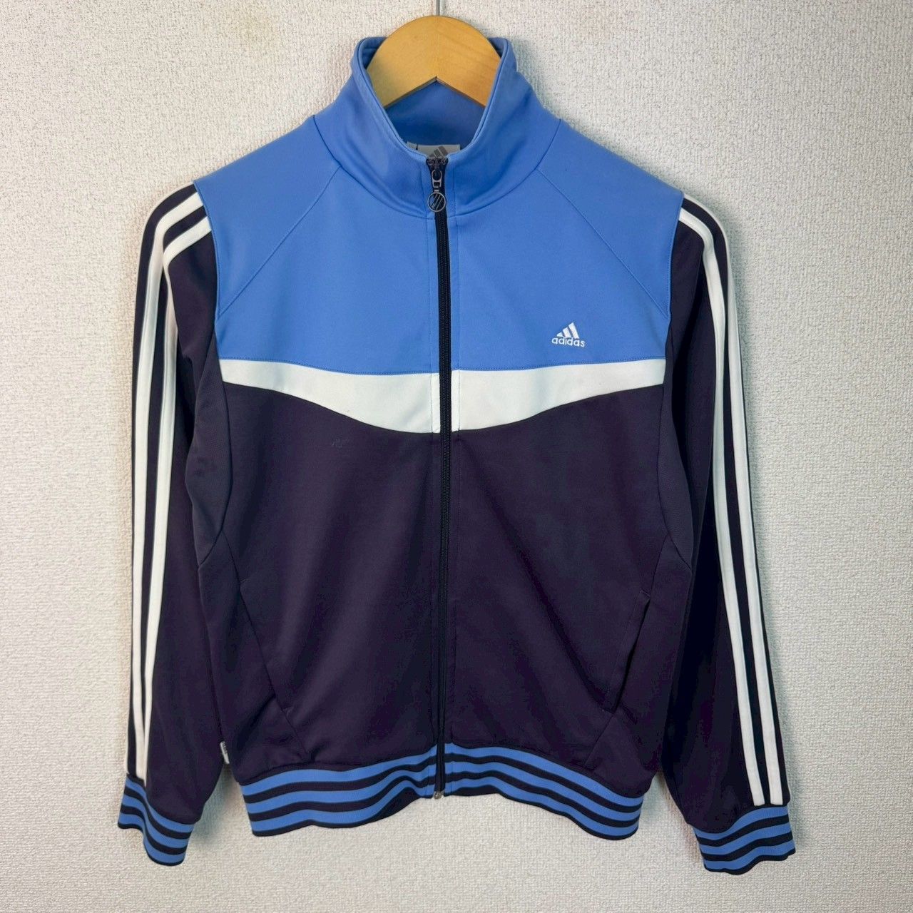 M-223 adidas アディダス　トラックジャケット　古着　サイズL相当 古着 60's~ adidas/アディダス/トラックジャケット/フード付き/サイズ