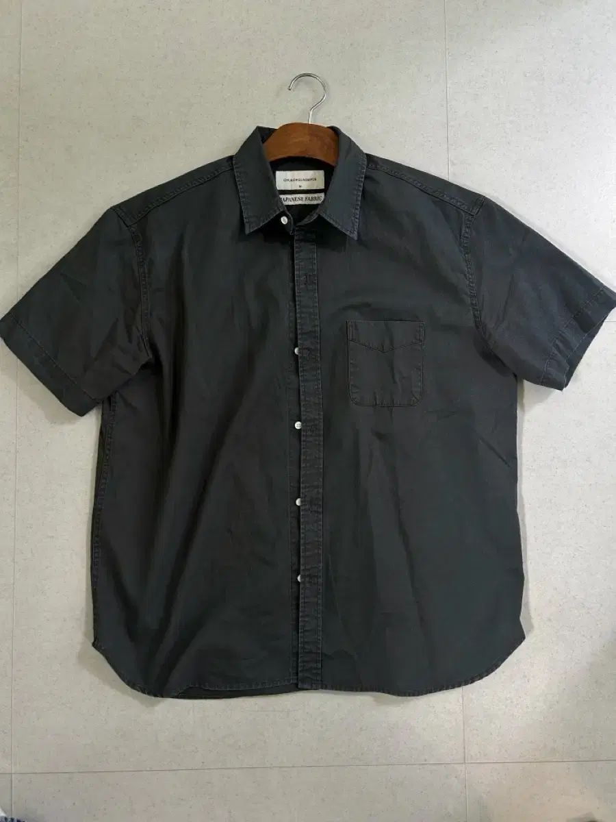 @The First価格@ ファーハ Tシャツ 半袖 シャツ 四季