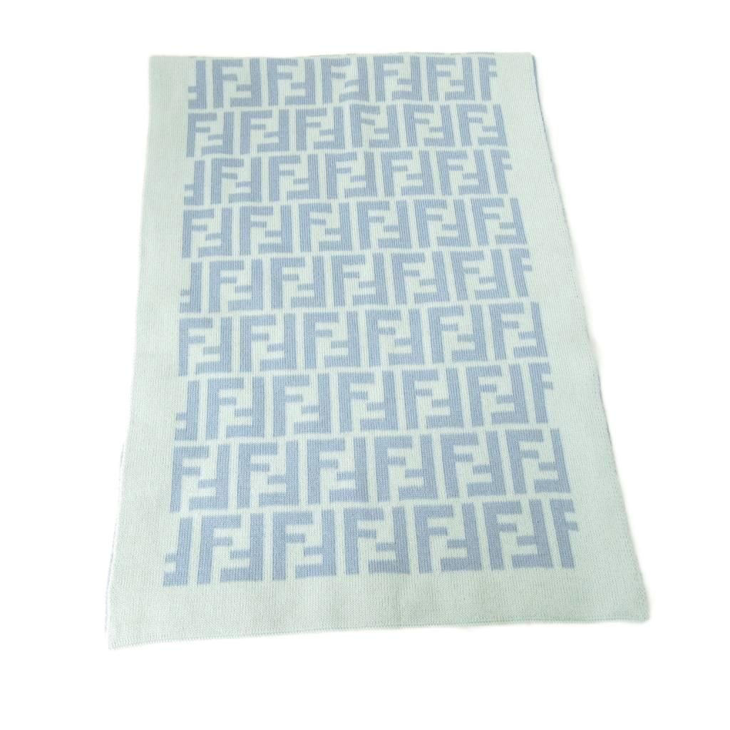 フェンディ FENDI FFロゴ マフラー ズッカ柄 ライトブルー 青 - メルカリ