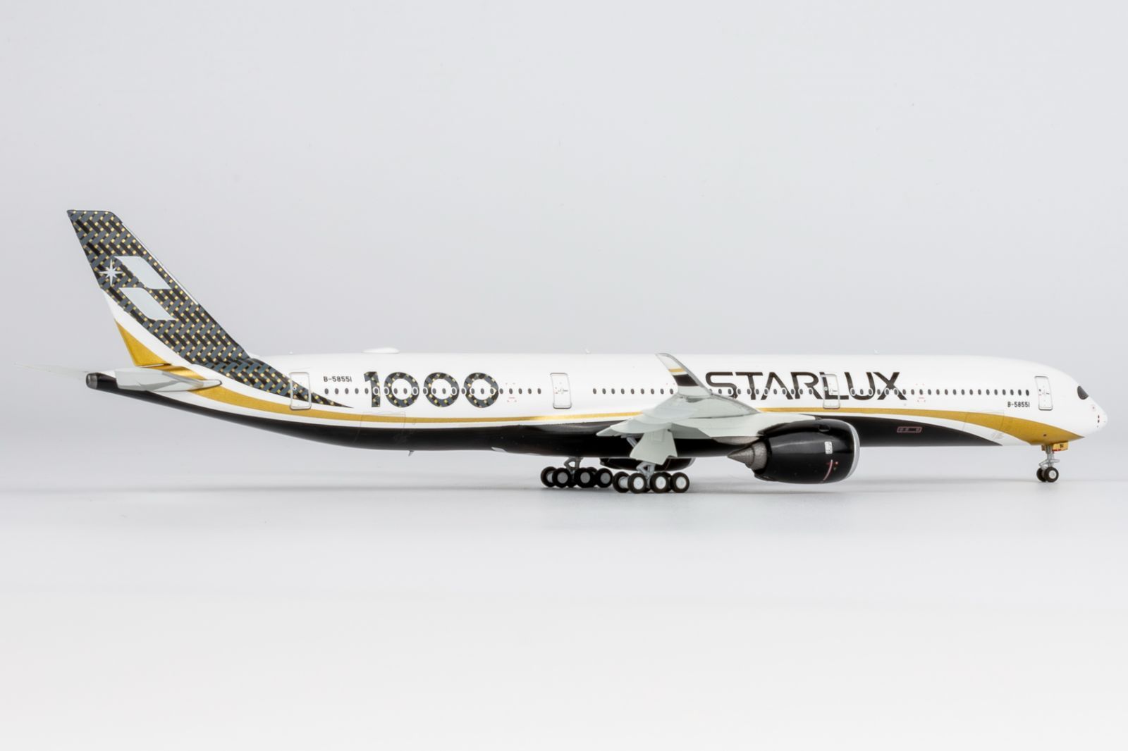 NGmodel スターラックス A350-1000 B-58551 1/400 57025 - メルカリ