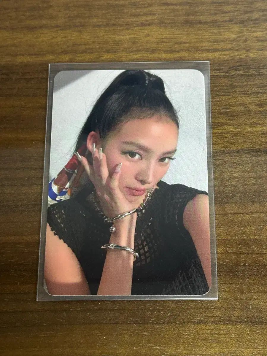 MEOVV meow ナリン 公開番組 サノク トレカ 出品 - メルカリ