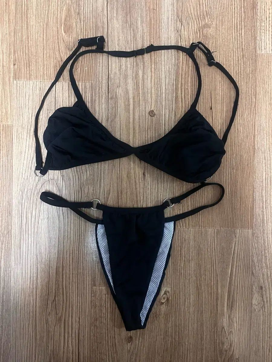ブラックタンニングVIKI ビキニ S - メルカリ