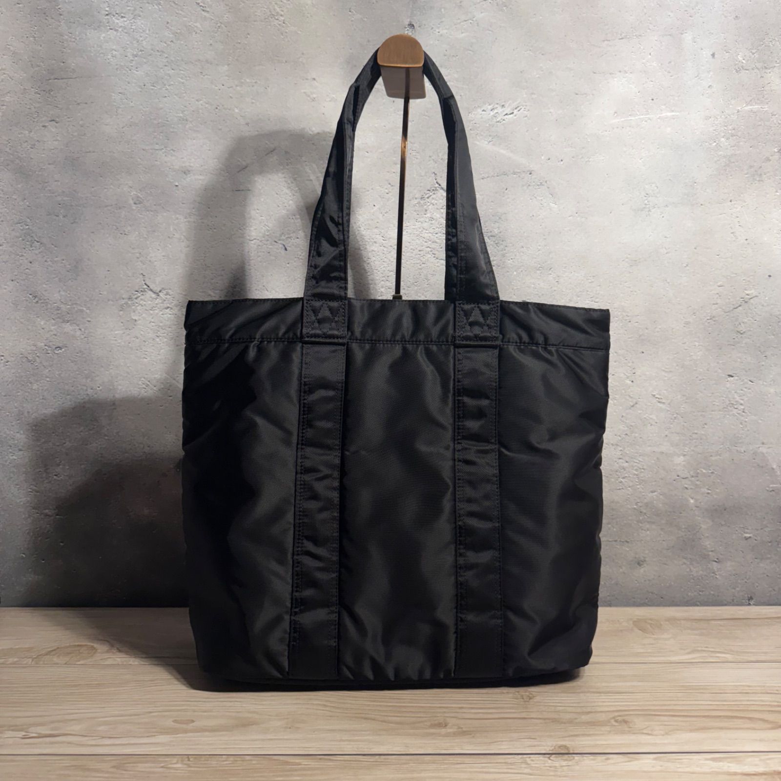 極美品 ポーター タンカー トートバッグ ナイロン 通勤 A4 肩掛け 黒 通学 PORTER タンカー トートバッグ ブラック 極美品 ナイロン 通勤 通学