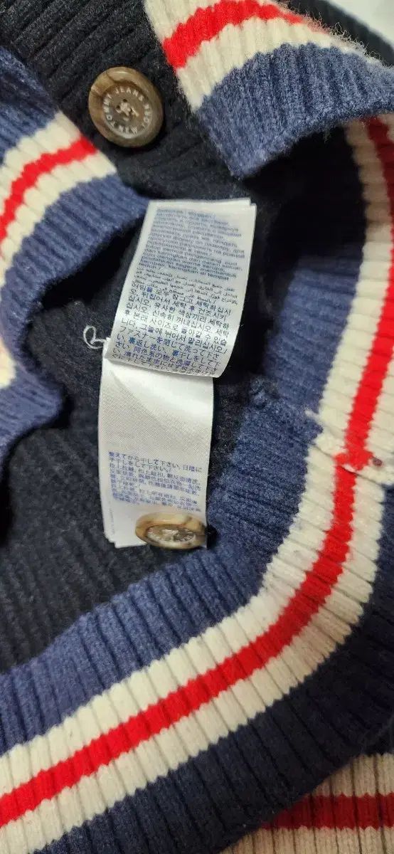 Tommy Hilfiger お買い得品 トミーヒルフィガー バッジ オーバーサイズ