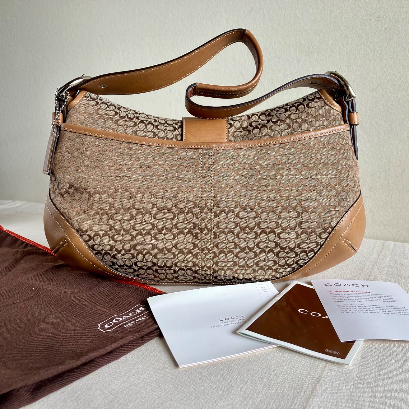 バッグ Coach Soho Signature Shoulder y2k Rare バッグ Coach Soho Signature Shoulder y2k Rare Coach Soho Signature