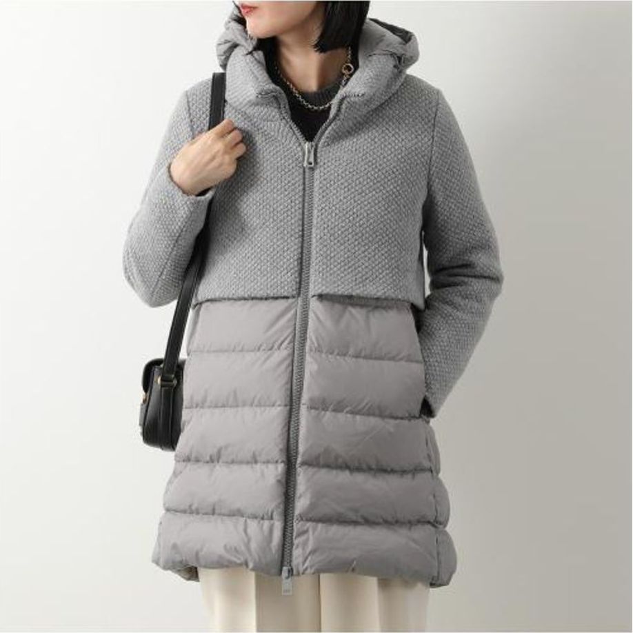 専用ページ☆ヘルノ☆人気モノグラムダウンコート42未使用 専用ページ☆ヘルノ☆人気モノグラムダウンコート42未使用 ヘルノ